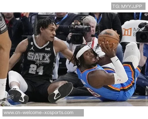 2016年季后赛第六场雷霆与马刺的激烈对决与历史性时刻回顾